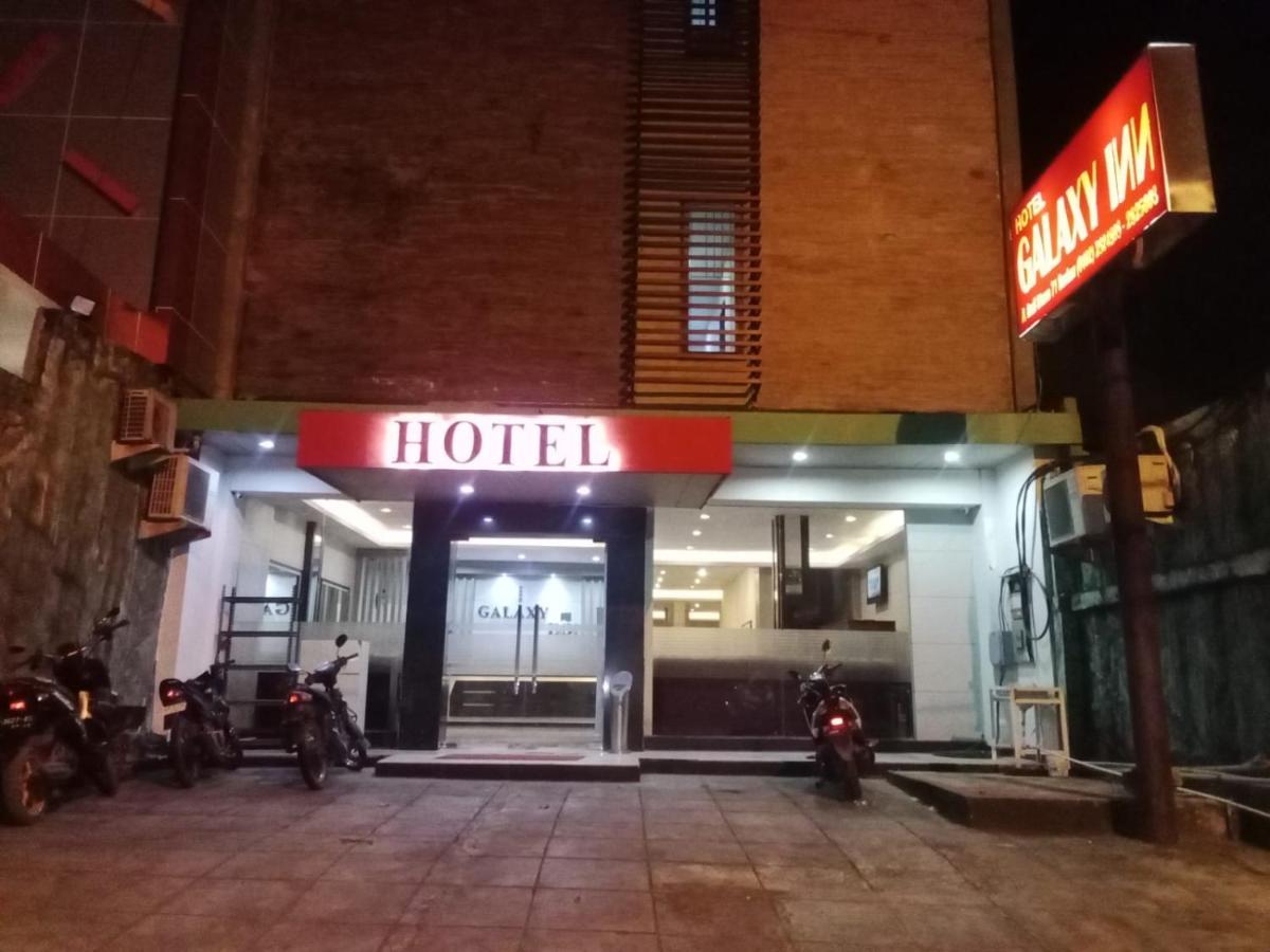 Galaxy Inn Baubau 외부 사진