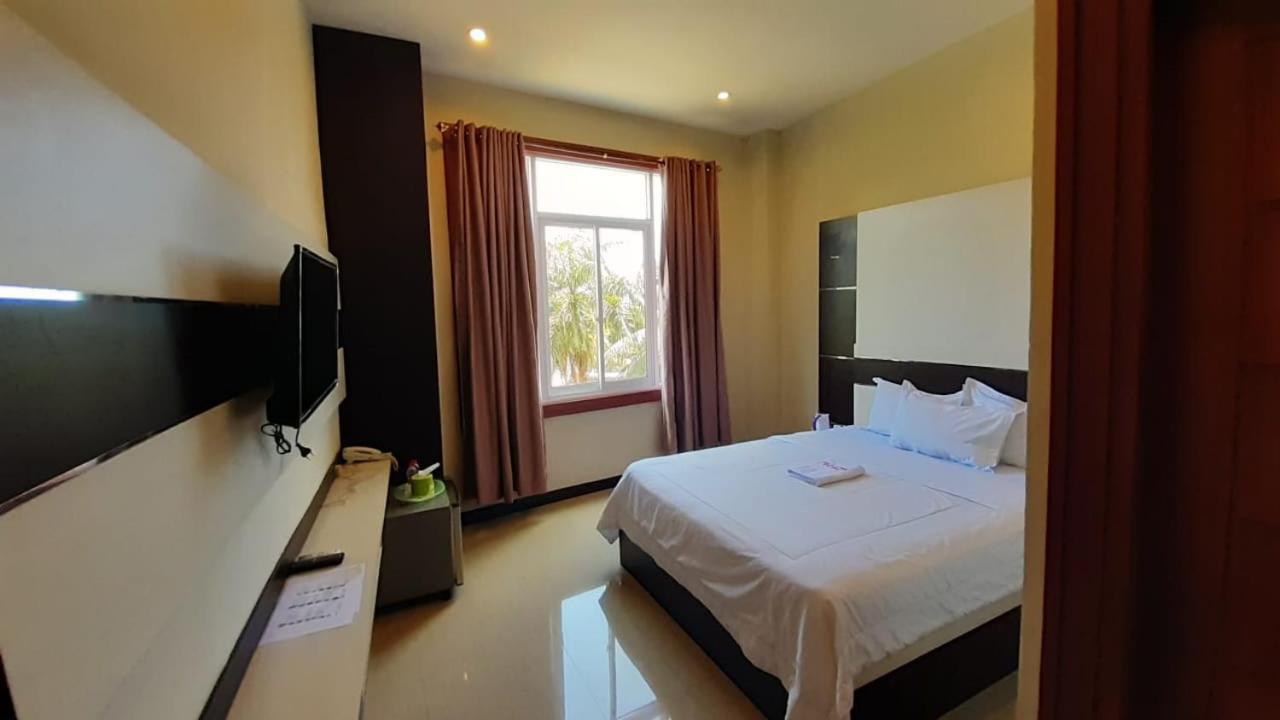 Galaxy Inn Baubau 외부 사진