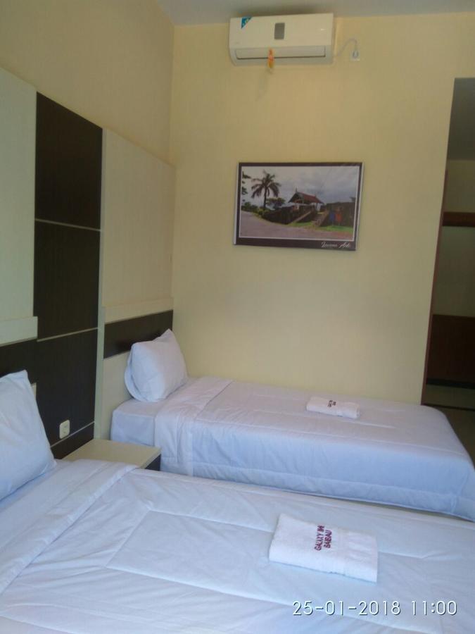 Galaxy Inn Baubau 외부 사진