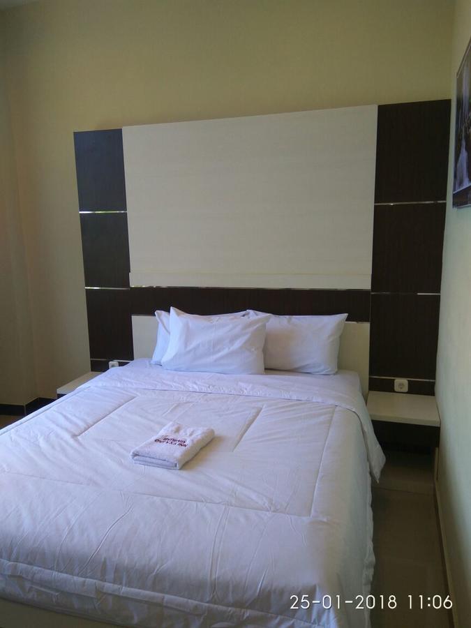 Galaxy Inn Baubau 외부 사진